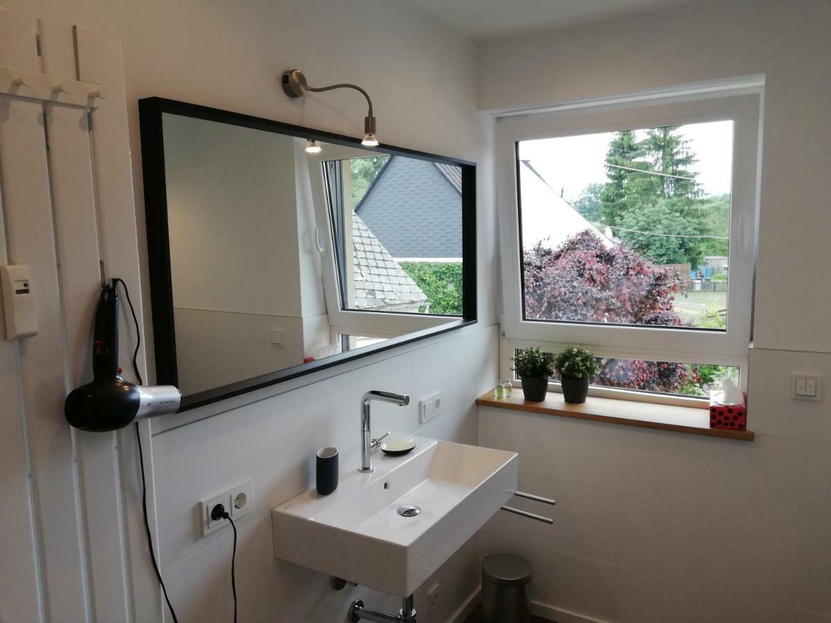 Kunz-Stuecke Apartment Emmerichenhain ภายนอก รูปภาพ
